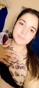 Paki Girl Showing Her Massive Tits Clips